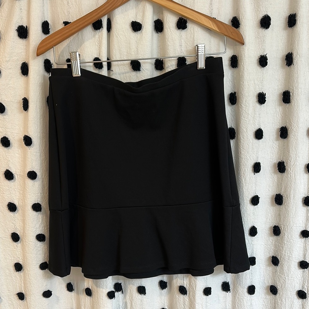 Elegant Black Women's Skirt